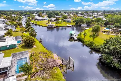 649 SE Calmoso Drive, Port Saint Lucie, FL 34983 - Photo 4
