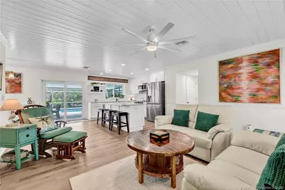 649 SE Calmoso Drive, Port Saint Lucie, FL 34983 - Photo 8