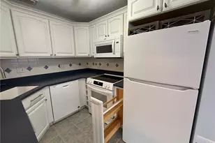 2600 SE Ocean Blvd, Stuart, FL 34996 - Photo 8