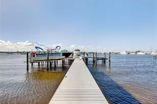 334 SW Atlanta Ave SW, Stuart, FL 34994 - Photo 2