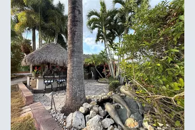 421 NW Chipshot Lane, Port Saint Lucie, FL 34986 - Photo 10