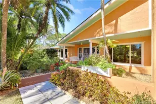 10941 SW Hawk View Cir, Stuart, FL 34997 - Photo 2