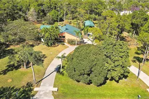 10941 SW Hawk View Cir, Stuart, FL 34997 - Photo 28