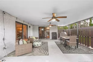 3204 SE Guenevere Ln, Port Saint Lucie, FL 34952 - Photo 6