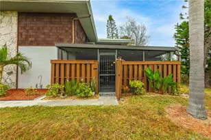 3204 SE Guenevere Ln, Port Saint Lucie, FL 34952 - Photo 2