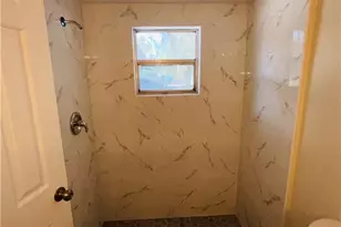 308 S 14th St, Fort Pierce, FL 34950 - Photo 8