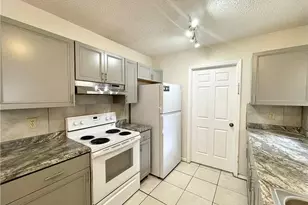 308 S 14th St, Fort Pierce, FL 34950 - Photo 2