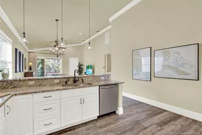 424 SW Camden Avenue, Stuart, FL 34994 - Photo 14