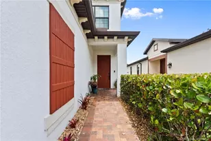 260 SE Via Visconti, Port Saint Lucie, FL 34952 - Photo 6