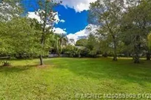 11165 SW Meadowlark Cir, Stuart, FL 34997 - Photo 4