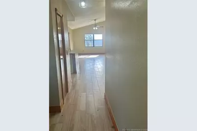 608 SE Dean Terrace, Port Saint Lucie, FL 34984 - Photo 6