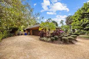 1995 SW St Andrews Dr, Palm City, FL 34990 - Photo 6