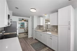 471 Ann Marie Cir, Port Saint Lucie, FL 34952 - Photo 24