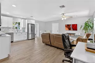 221 SE Tressler Dr, Stuart, FL 34994 - Photo 42