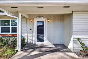 221 SE Tressler Dr, Stuart, FL 34994 - Photo 4