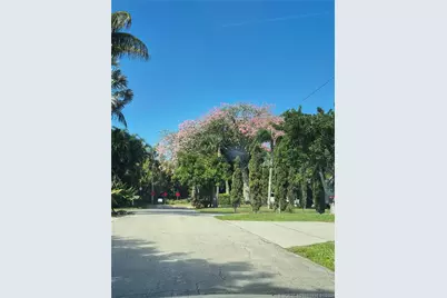 221 SE Tressler Drive, Stuart, FL 34994 - Photo 2