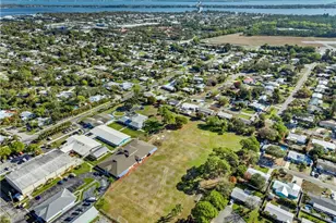 1092 SE Madison Ave, Stuart, FL 34996 - Photo 40