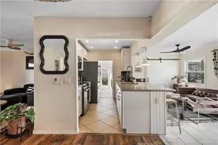 1092 SE Madison Ave, Stuart, FL 34996 - Photo 6