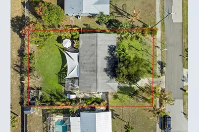 1092 SE Madison Avenue, Stuart, FL 34996 - Photo 4