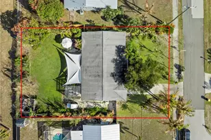 1092 SE Madison Ave, Stuart, FL 34996 - Photo 4