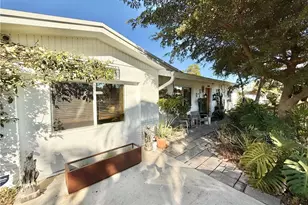 1092 SE Madison Ave, Stuart, FL 34996 - Photo 4