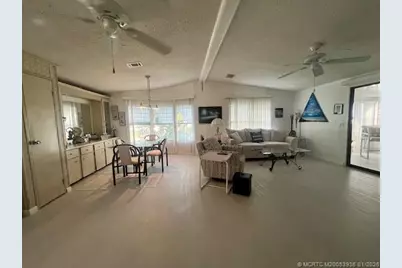 6221 S Ironwood Lane, Lantana, FL 33462 - Photo 2