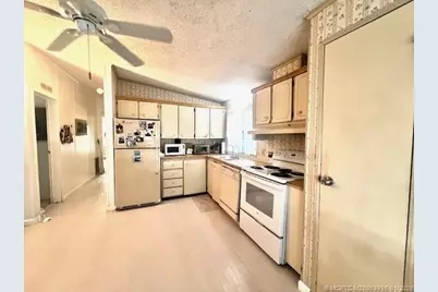 6221 S Ironwood Lane, Lantana, FL 33462 - Photo 18