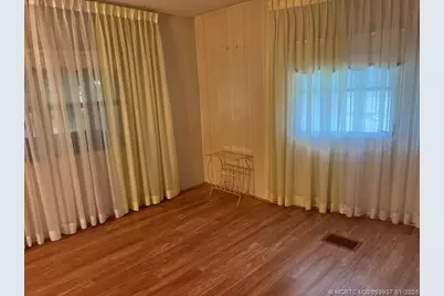 6266 Holly Lane, Lantana, FL 33462 - Photo 16