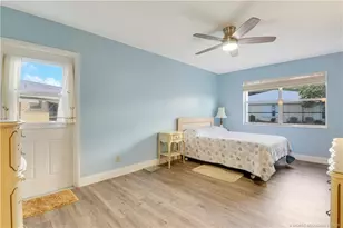 211 Manatee Ln, Fort Pierce, FL 34982 - Photo 16