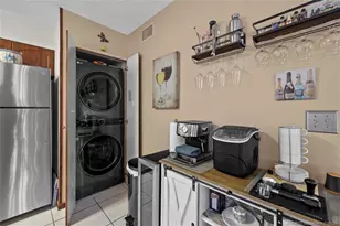 142 SE Village Dr, Port Saint Lucie, FL 34952 - Photo 8