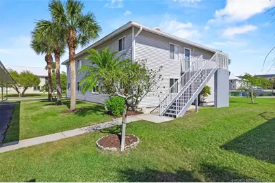 142 SE Village Drive, Port Saint Lucie, FL 34952 - Photo 2