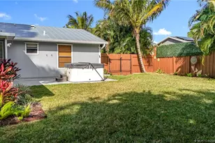 274 NE Glentry Ave, Port Saint Lucie, FL 34983 - Photo 22