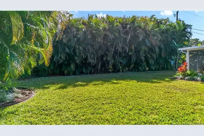 274 NE Glentry Avenue, Port Saint Lucie, FL 34983 - Photo 18