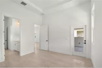 179 SE Via Tirso, Port Saint Lucie, FL 34952 - Photo 20