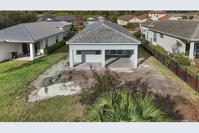 179 SE Via Tirso, Port Saint Lucie, FL 34952 - Photo 14