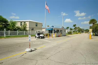 1209 Nettles Boulevard, Jensen Beach, FL 34957 - Photo 60