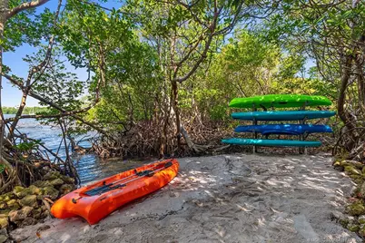 23 NE Macarthur Boulevard, Stuart, FL 34996 - Photo 90