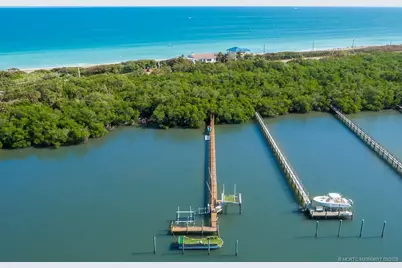 23 NE Macarthur Boulevard, Stuart, FL 34996 - Photo 16