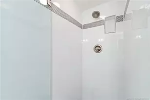 625 NW North River Dr, Stuart, FL 34994 - Photo 40