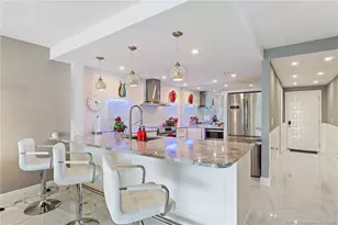 625 NW North River Dr, Stuart, FL 34994 - Photo 4