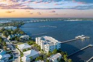 55 SE Seminole St, Stuart, FL 34994 - Photo 2