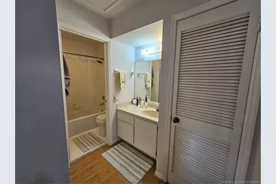 805 SE Central Parkway #16, Stuart, FL 34994 - Photo 10