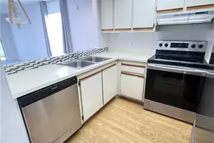 805 SE Central Pkwy, Stuart, FL 34994 - Photo 8