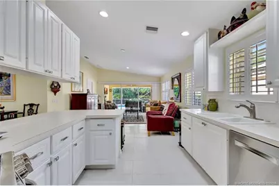 8522 SE Retreat Drive, Hobe Sound, FL 33455 - Photo 6