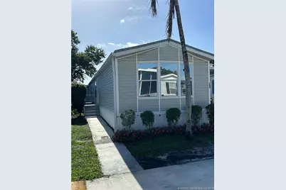 153 Plantation Boulevard, Lake Worth, FL 33467 - Photo 4