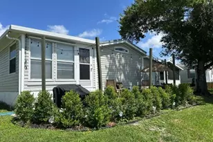 153 Plantation Blvd, Lake Worth, FL 33467 - Photo 6