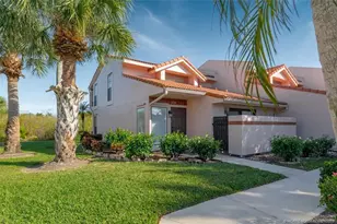 3307 SE Sandpiper Circle, Port Saint Lucie, FL 34952 - Photo 2