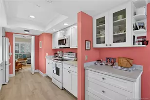 5253 SE Club Way, Stuart, FL 34997 - Photo 16