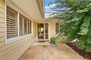 5253 SE Club Way, Stuart, FL 34997 - Photo 2