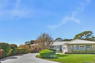 1898 SE Coronado Ln, Stuart, FL 34996 - Photo 2